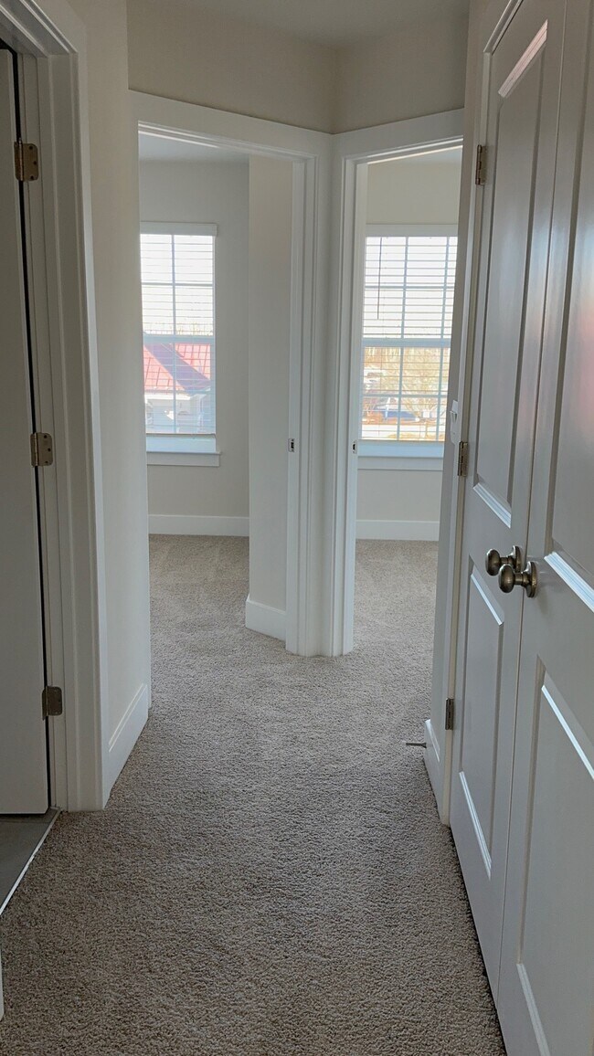 Building Photo - 1802 Blythe Way