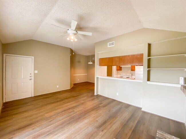Building Photo - 1308 Brenda Ln