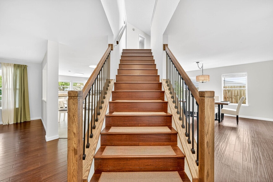 Building Photo - 12114 Brushfield Ln