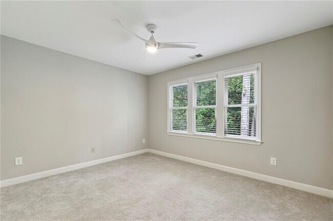 Building Photo - 3740 Ashford Point