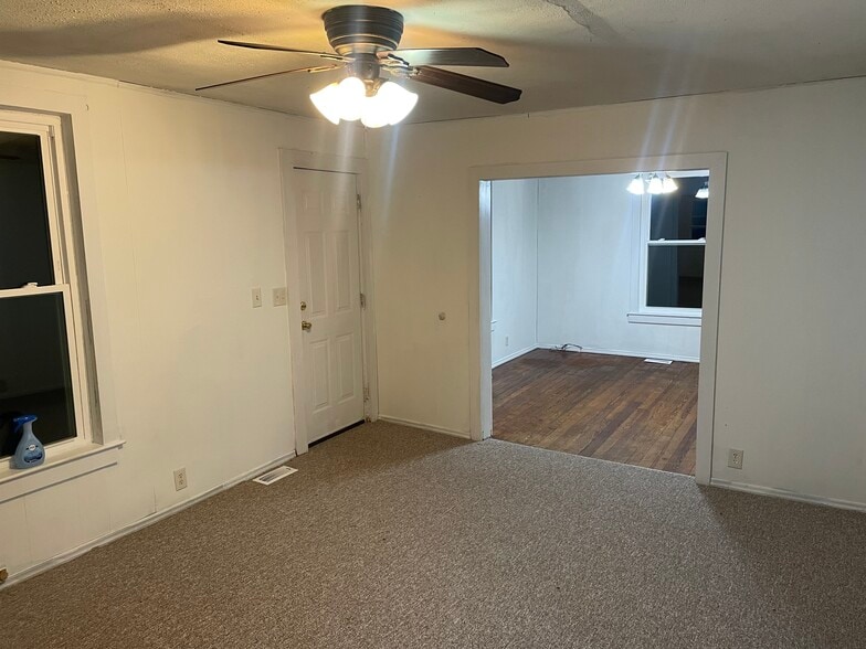 Building Photo - 74 Sunset Cir