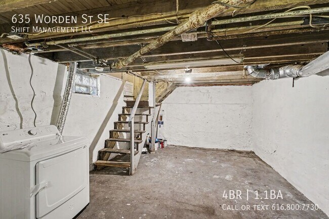 Building Photo - 635 Worden St SE
