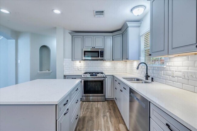 Building Photo - 11320 Conchos River Trail