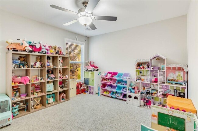 Building Photo - 1855 Kingsbury Dr