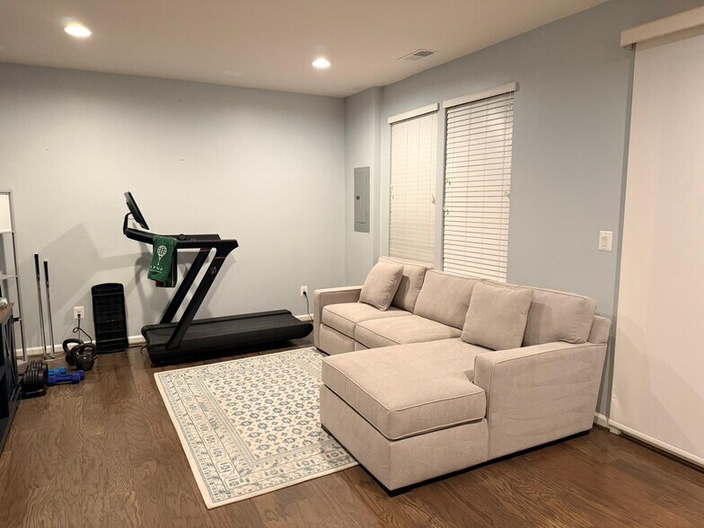 Lower Level Rec room - 23659 Turtle Point Ter