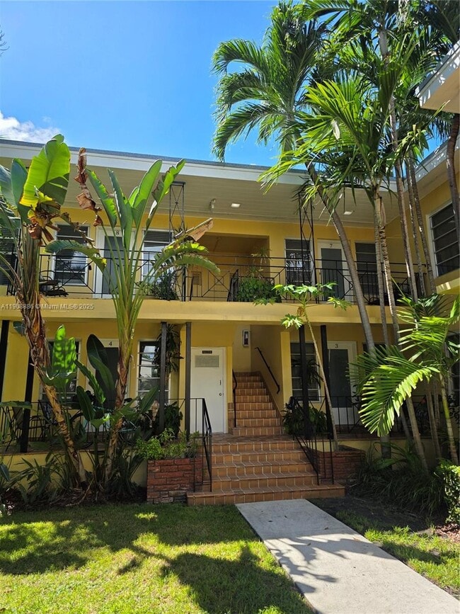 Building Photo - 8024 Harding Ave