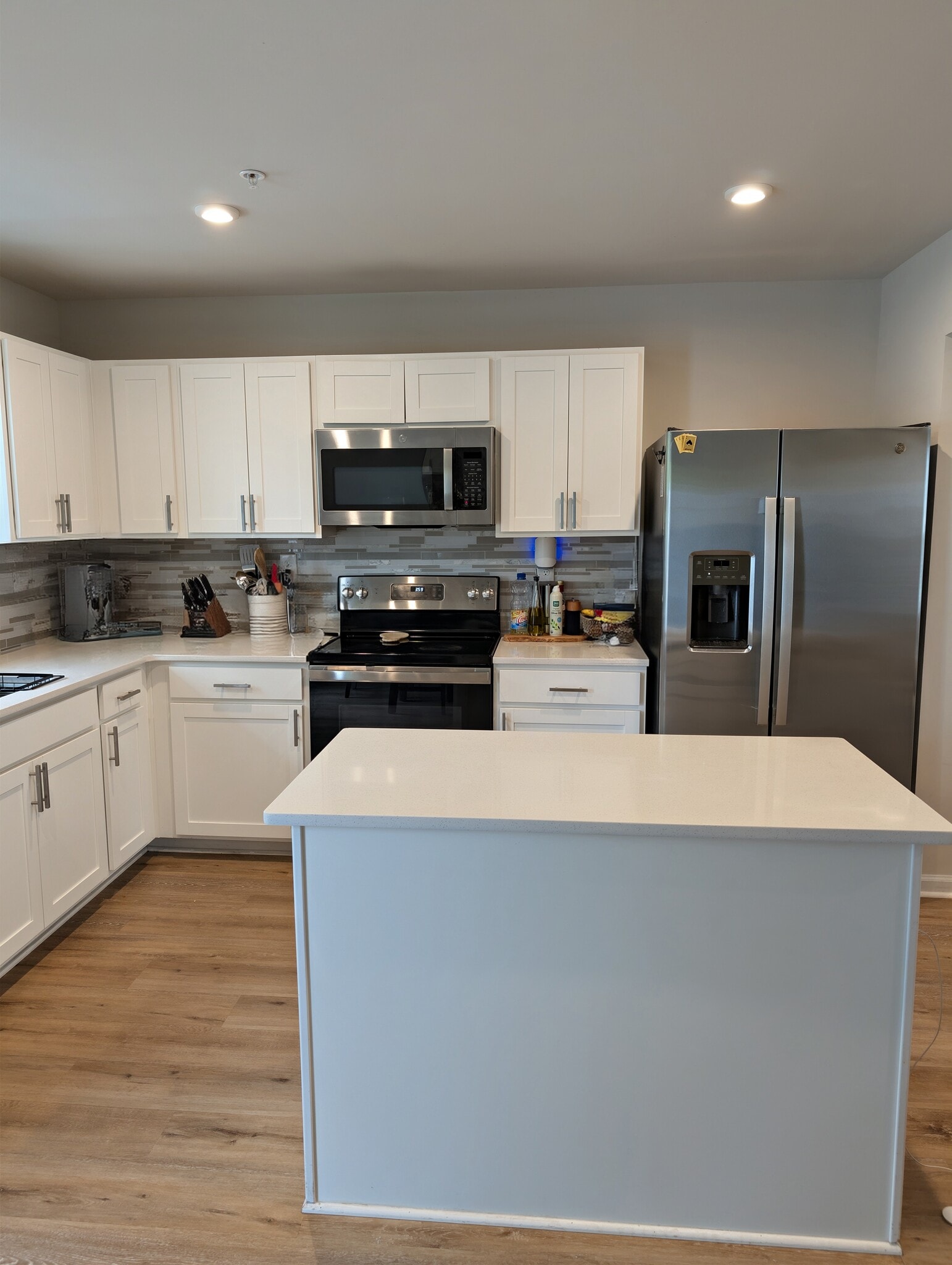 Building Photo - 121 Van Fleet Cir