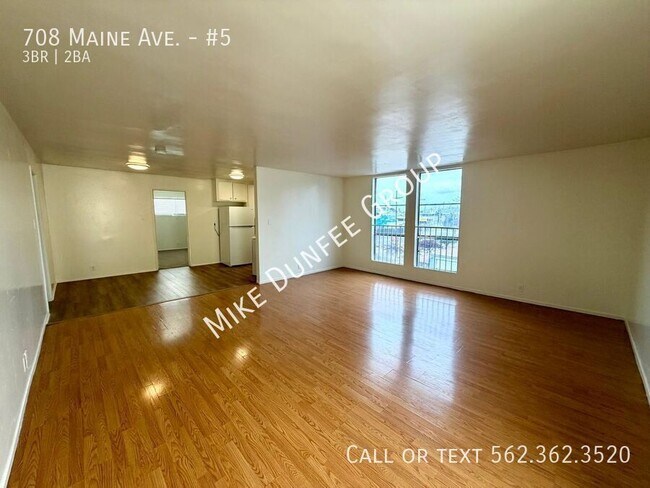 Building Photo - 708 Maine Ave