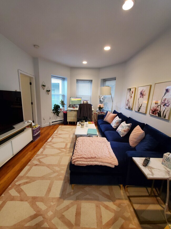 Building Photo - 57 Westland Ave