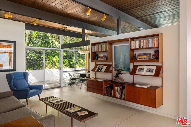 Building Photo - 4965 Calvin Ave