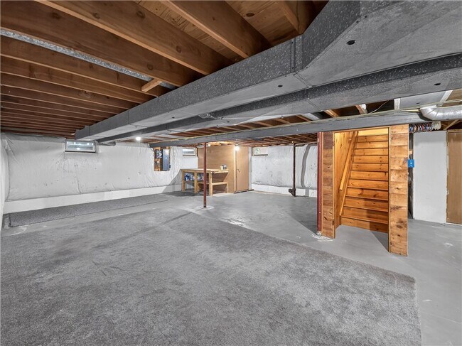 Building Photo - 69 Plaza Dr