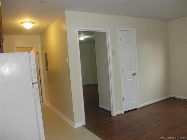 Building Photo - 76 Palisade Ave