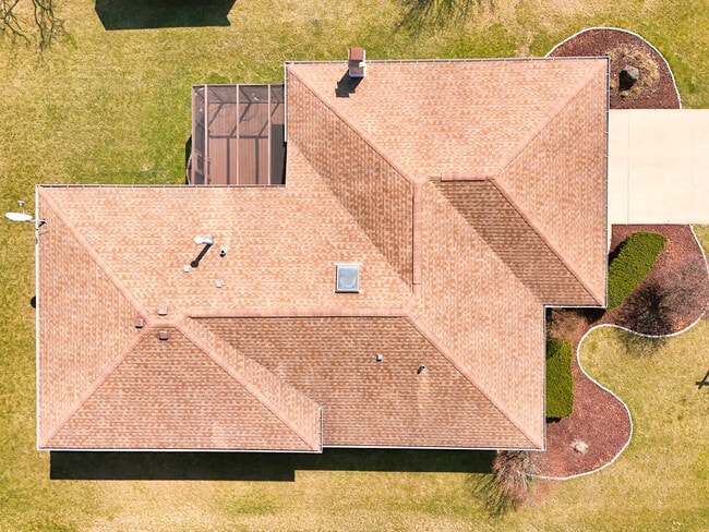 Building Photo - 16527 Orange Ave