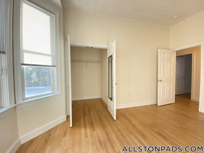 Building Photo - 9 Gardner Terrace