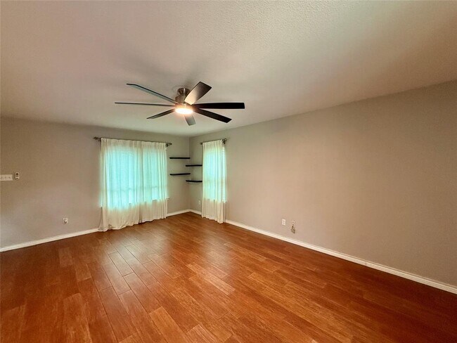 Building Photo - 3408 Ambleside Dr