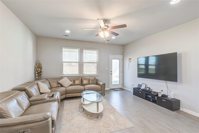 Building Photo - 2917 Birch Pk Path