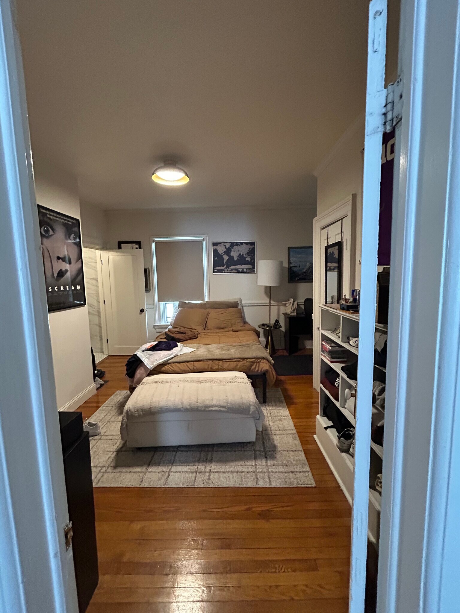 Building Photo - 1906 Orrington Ave