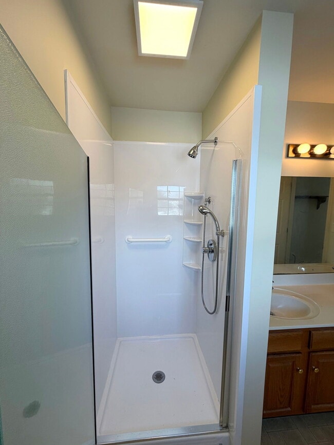 Building Photo - 104 Kentshire Dr