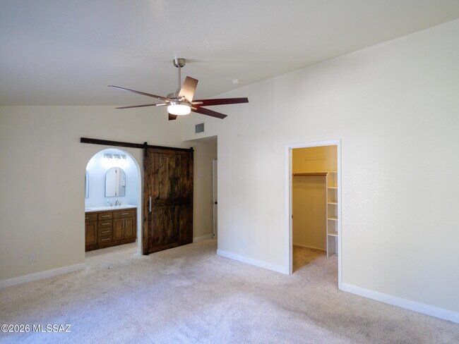 Building Photo - 9599 E Dunnigan Dr