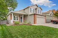 Building Photo - 290 E 40th St