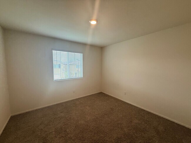 Building Photo - Beautiful newer 3-Bedroom home is now renting