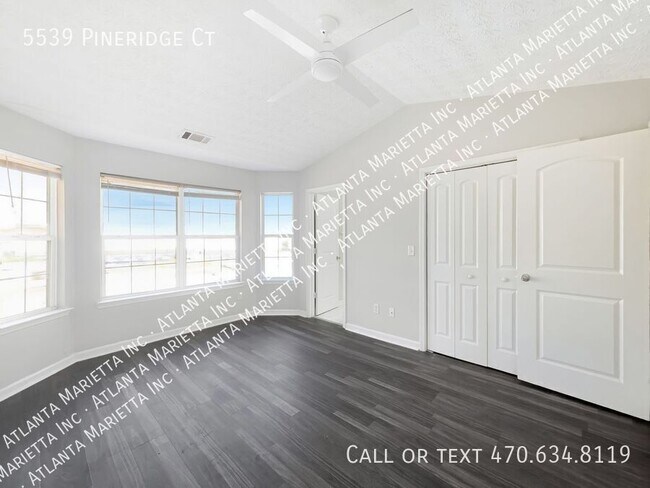 Building Photo - 5539 Pineridge Ct