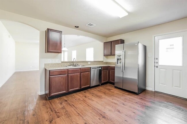 Building Photo - 16450 Eton Brook Ln