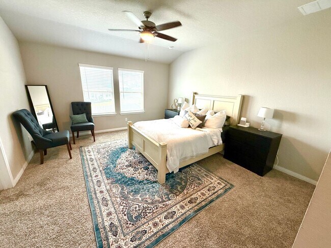 Building Photo - COMING SOON! GORGEOUS Two-Story 4 Bedroom ...