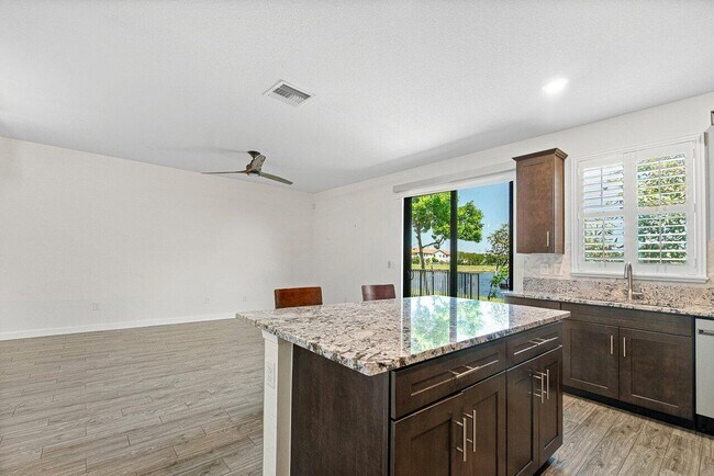 Building Photo - 12949 Anthorne Ln