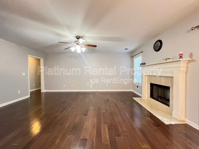 Building Photo - 791 Glenns Farm Way