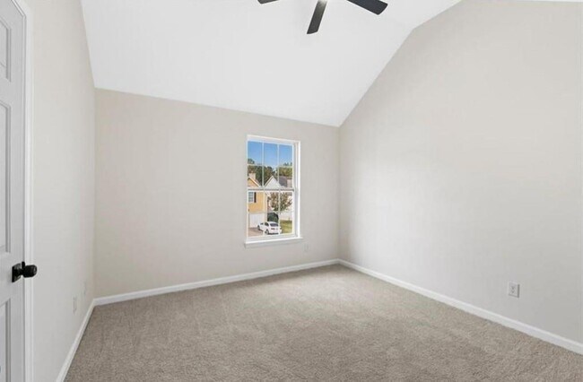 Building Photo - 4095 Arch Pass