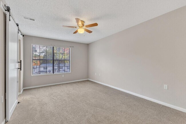 Building Photo - 2430 Condor Ct
