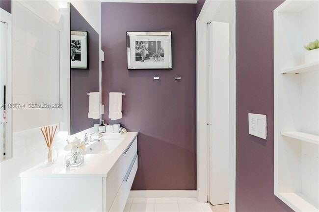 Building Photo - 3916 Island Estates Dr