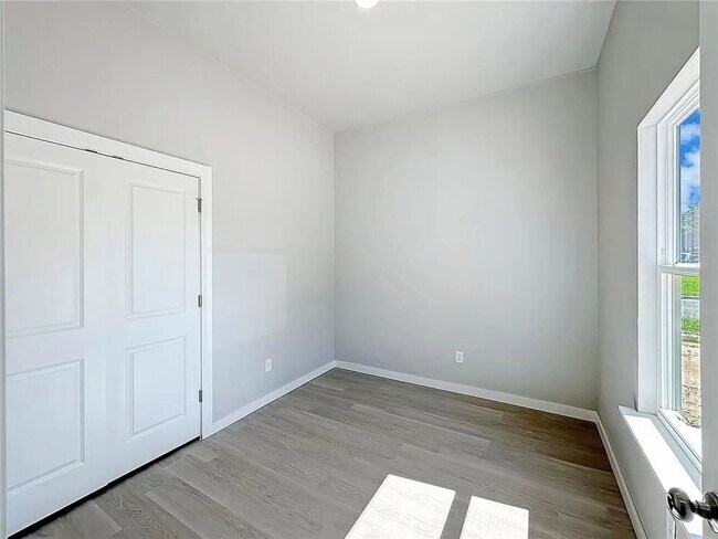 Building Photo - Stunning Brand-New 3 Bed, 2 Bath Home for ...