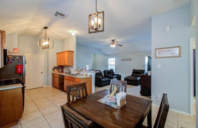 Building Photo - 4010 Bealey Ln