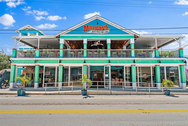 Building Photo - 10200 S Ocean Dr