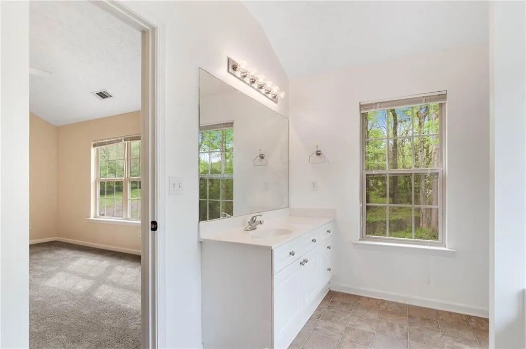 Building Photo - Room in Townhome on Hill Station Ct