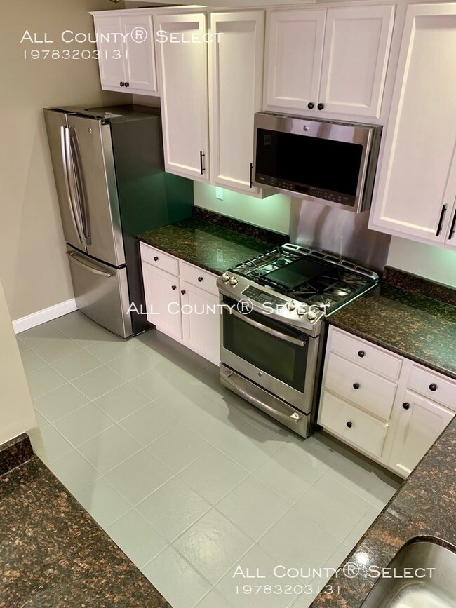 Building Photo - 27 Fayette St