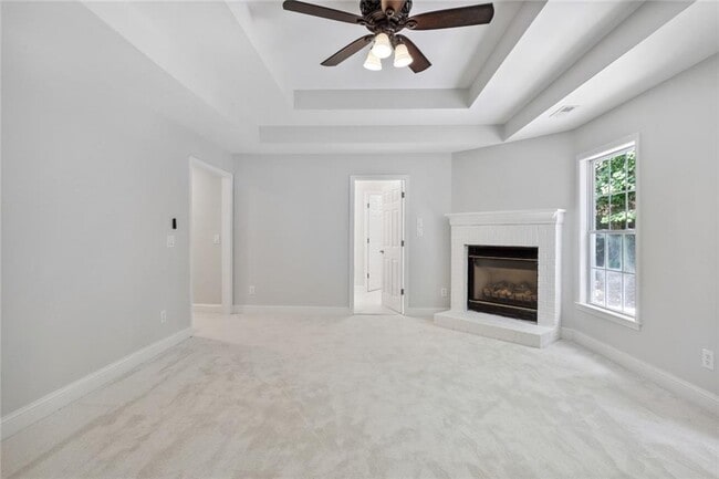 Building Photo - 210 Aerie Ct