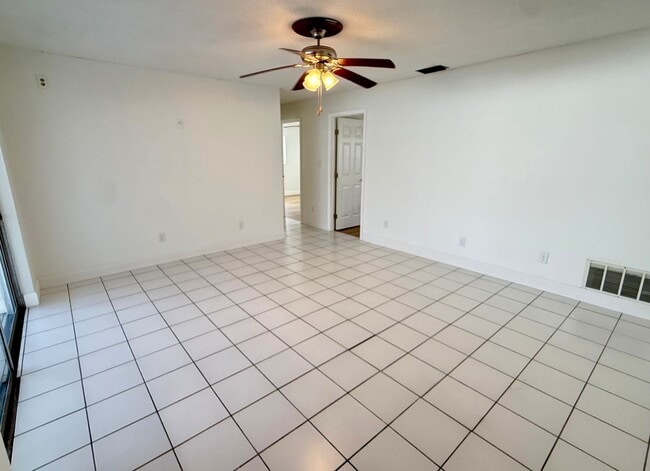 Building Photo - Beautifully Renovated 4-Bedroom Home with Large Backyard & 2-Car Garage