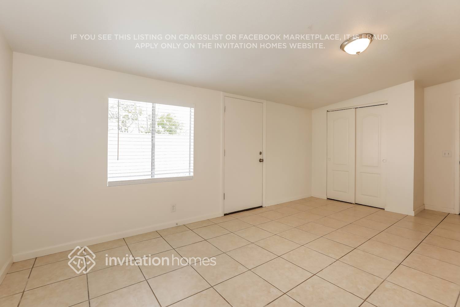 Building Photo - 907 N Wedgewood Dr