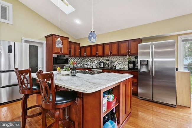 Building Photo - 7029 Old Dominion Dr