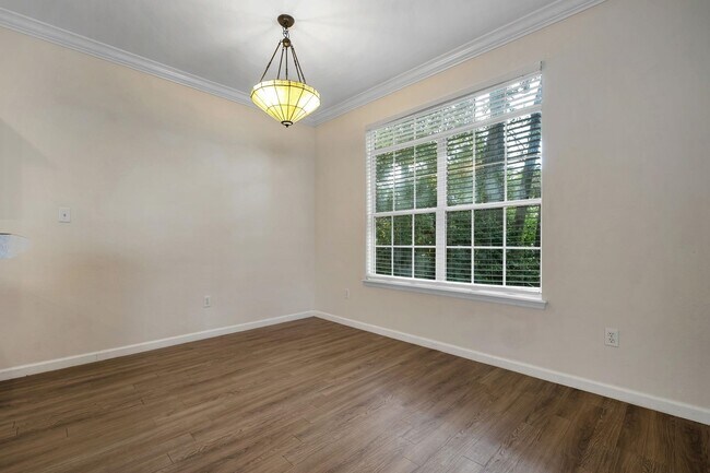 Building Photo - 8313 Elan Dr
