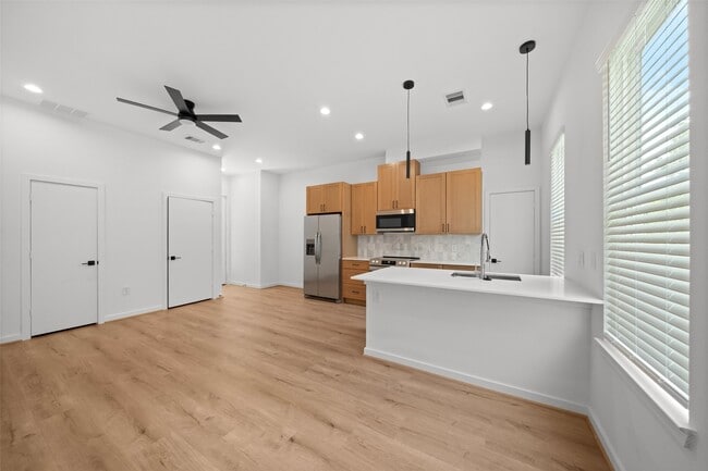 Building Photo - 1408 Enid St