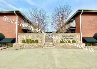 Building Photo - Move In Special on 1 Bedroom in Westport Edge