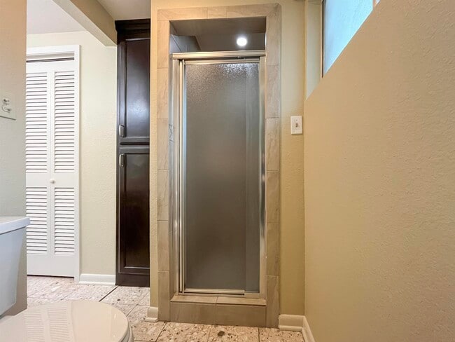 Building Photo - 2504 Clark Blvd