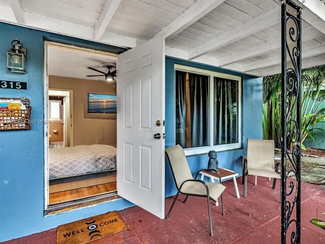 Building Photo - 1313 NE 11th St