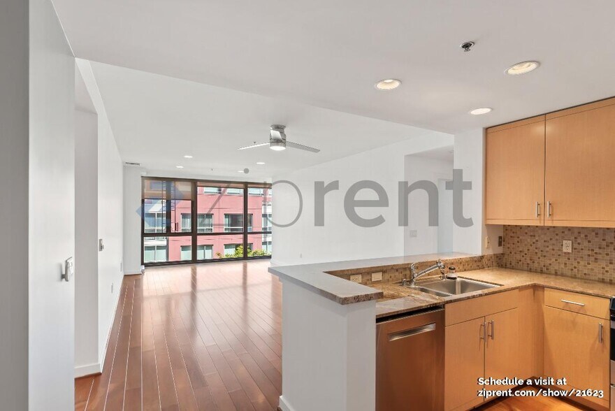 Building Photo - 255 Berry St