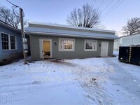 Building Photo - 441 E Depot St