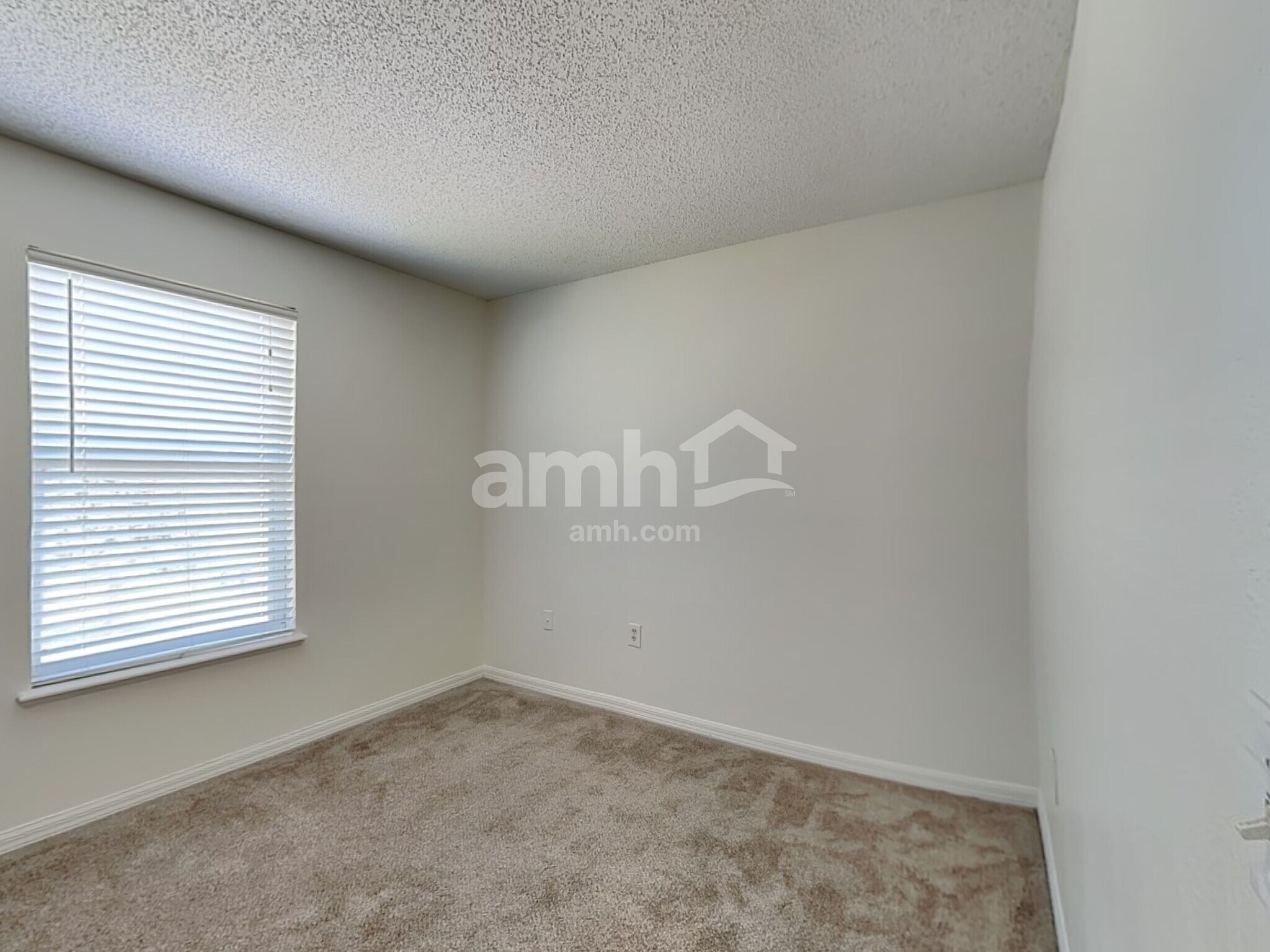Building Photo - 7407 Overland Park Blvd